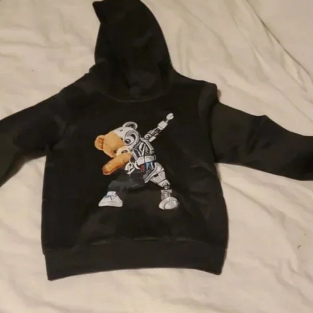 NEW Kids' Cyber Bear Sweatshirt in Black Size 5Y NWOT